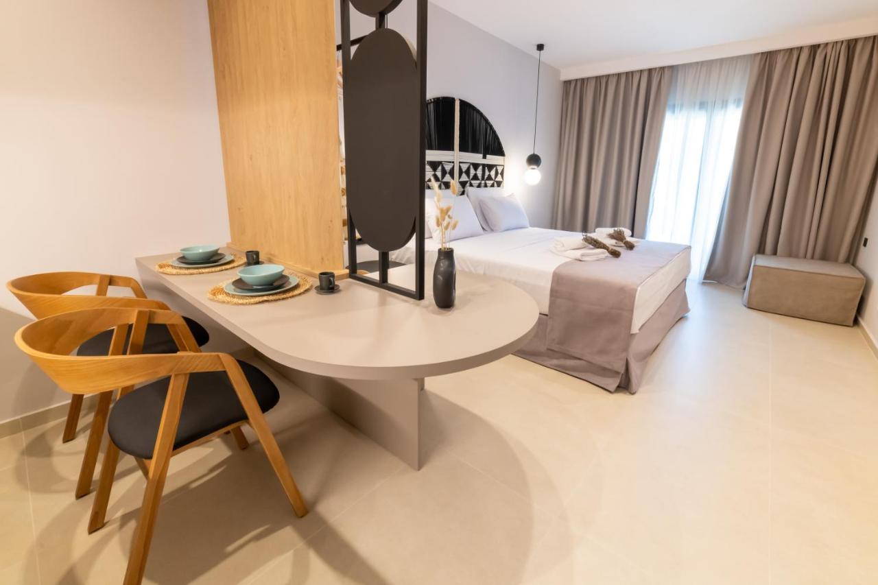 Anesis Deluxe Apartments Parga Exterior photo