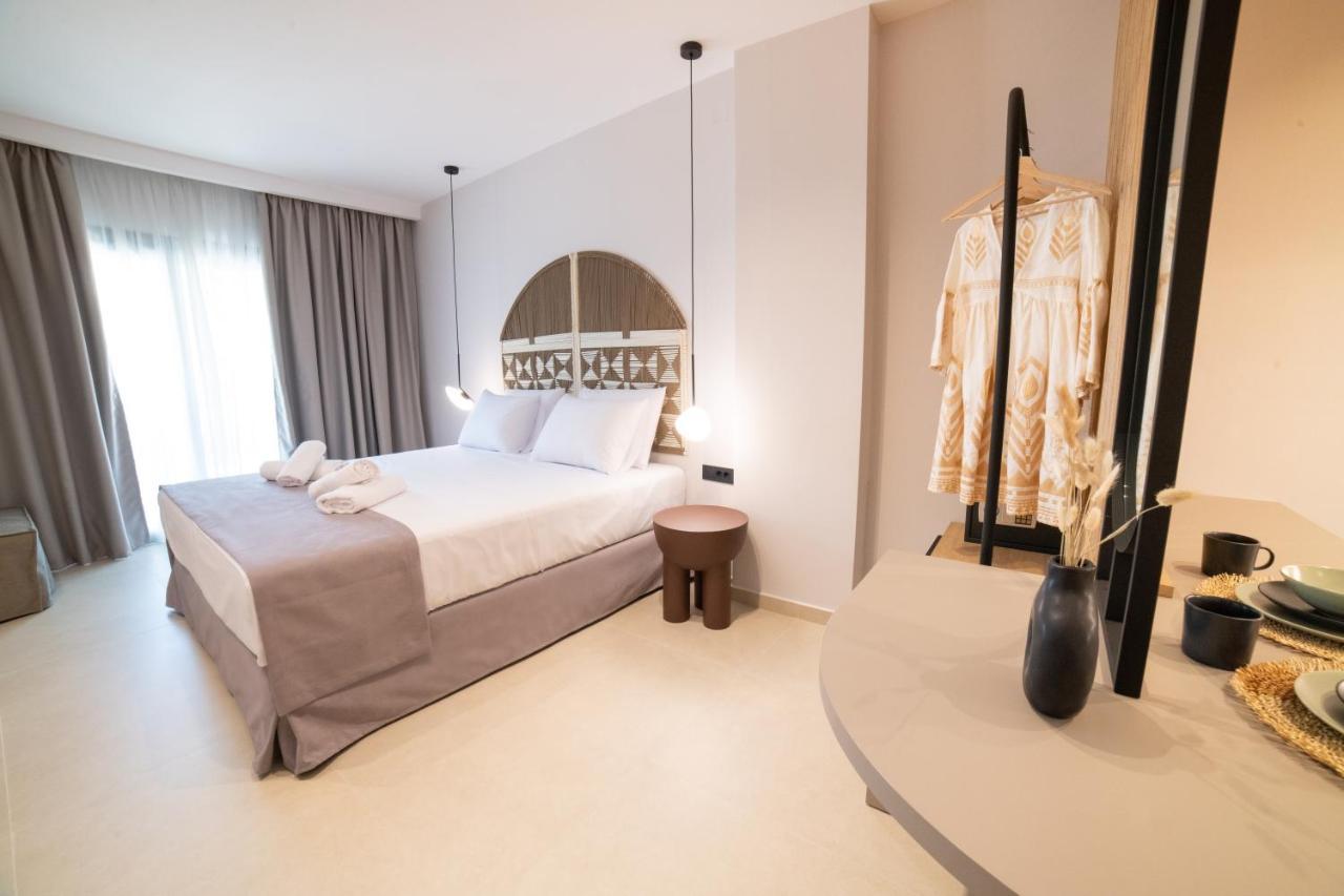 Anesis Deluxe Apartments Parga Exterior photo